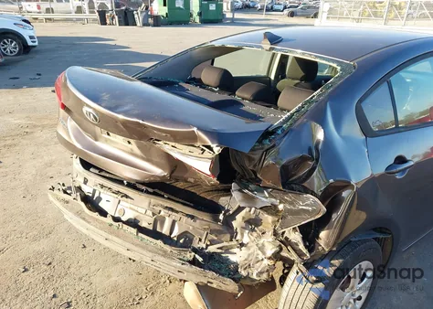 2017 Kia Forte Lx из США, поврежденный, VIN 3KPFK4A75HE156495